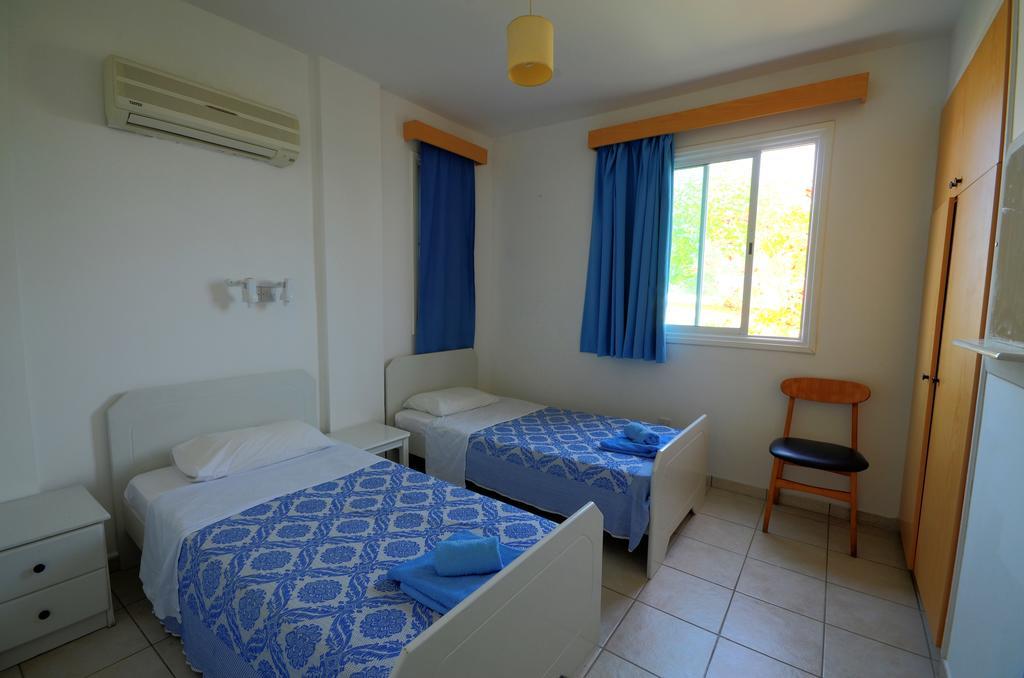 Renos Apartments Polis Extérieur photo