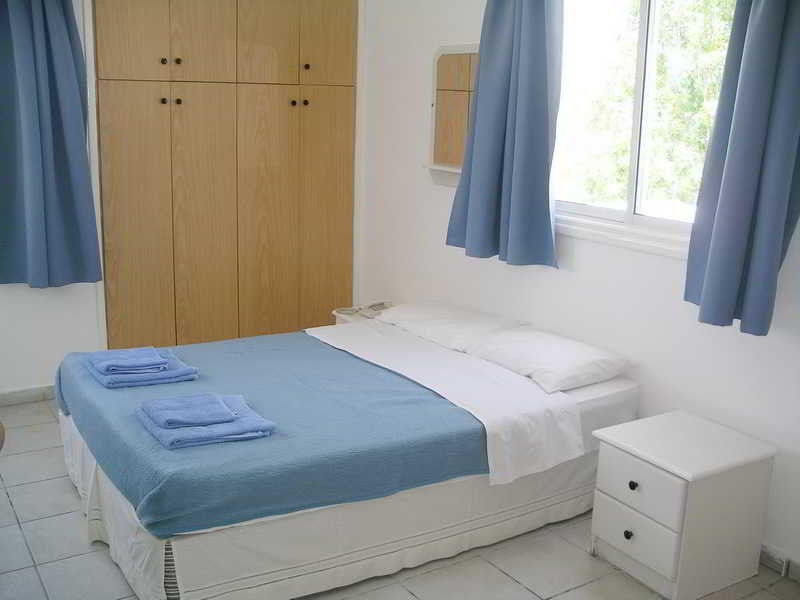 Renos Apartments Polis Extérieur photo